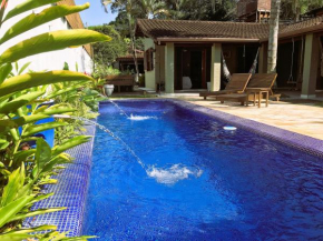 Alba House- 4 suítes com piscina privada!